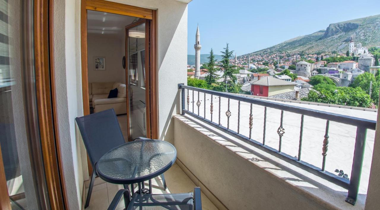 Apartment Light De Luxe - With Old Bridge View Мостар Екстериор снимка