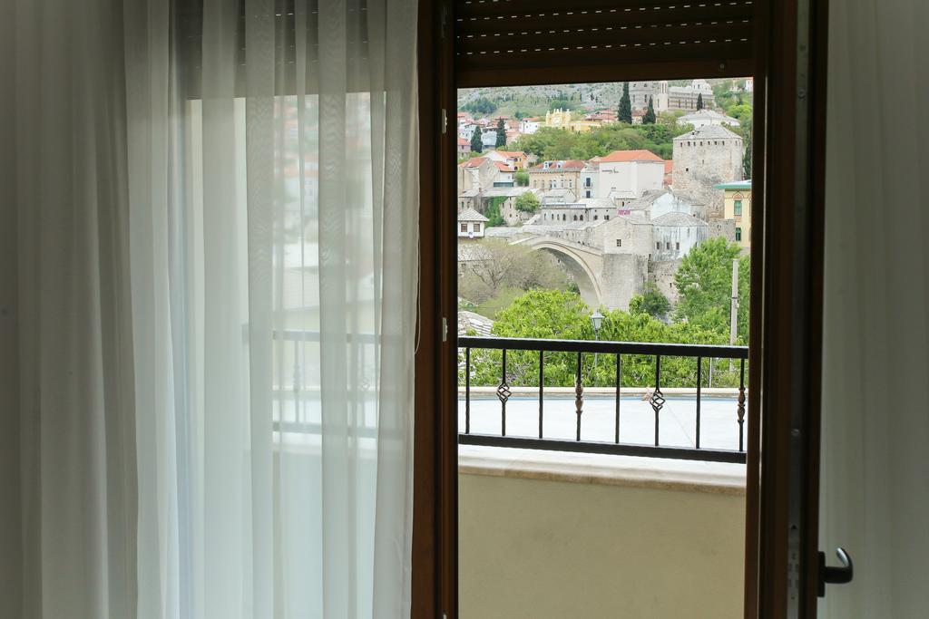 Apartment Light De Luxe - With Old Bridge View Мостар Екстериор снимка